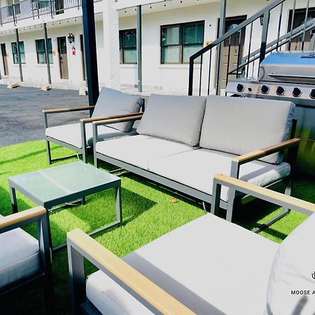 The Moose #10 - Stylish Loft With King Bed, Free Parking & Wi-Fi Apartment Memphis Luaran gambar