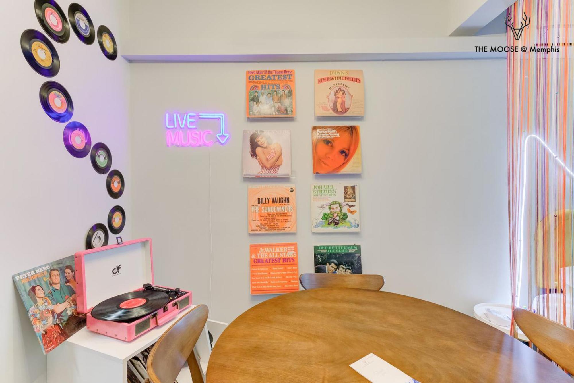 The Moose #10 - Stylish Loft With King Bed, Free Parking & Wi-Fi Apartment Memphis Luaran gambar