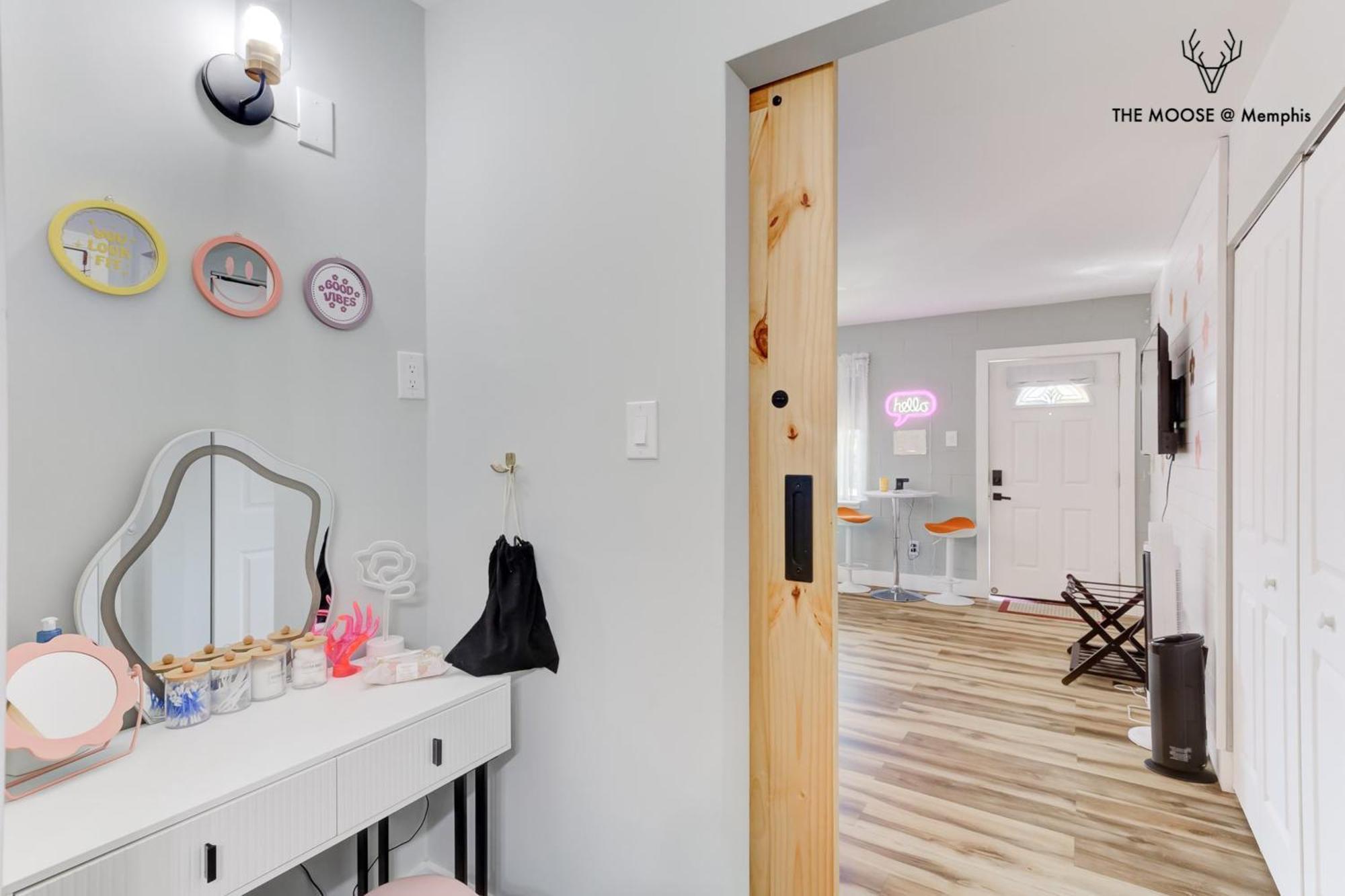 The Moose #10 - Stylish Loft With King Bed, Free Parking & Wi-Fi Apartment Memphis Luaran gambar